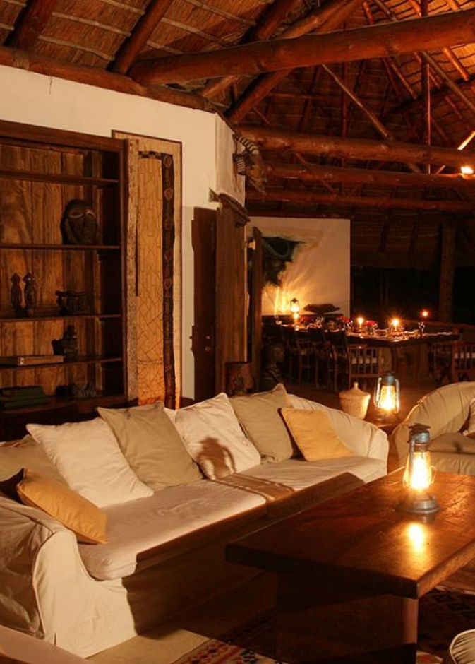 من احدى الفنادق باوغندا