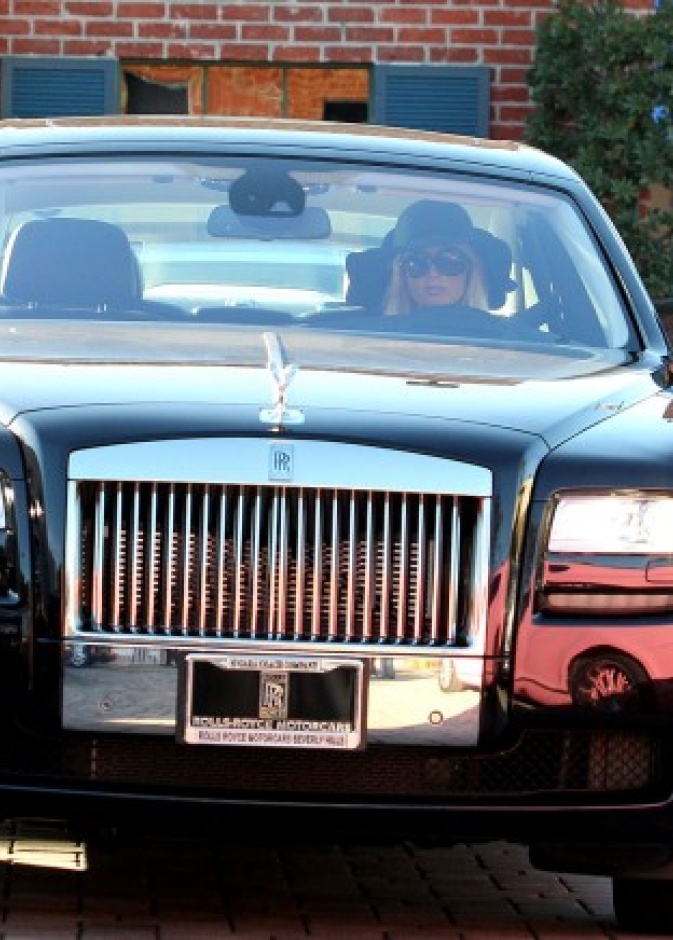 سيارة رولزرويس الشبح
