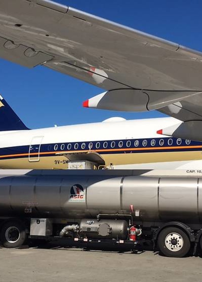 شركة الطيران السنغافورية تطلق أول رحلة طيران بزيت الطهي !