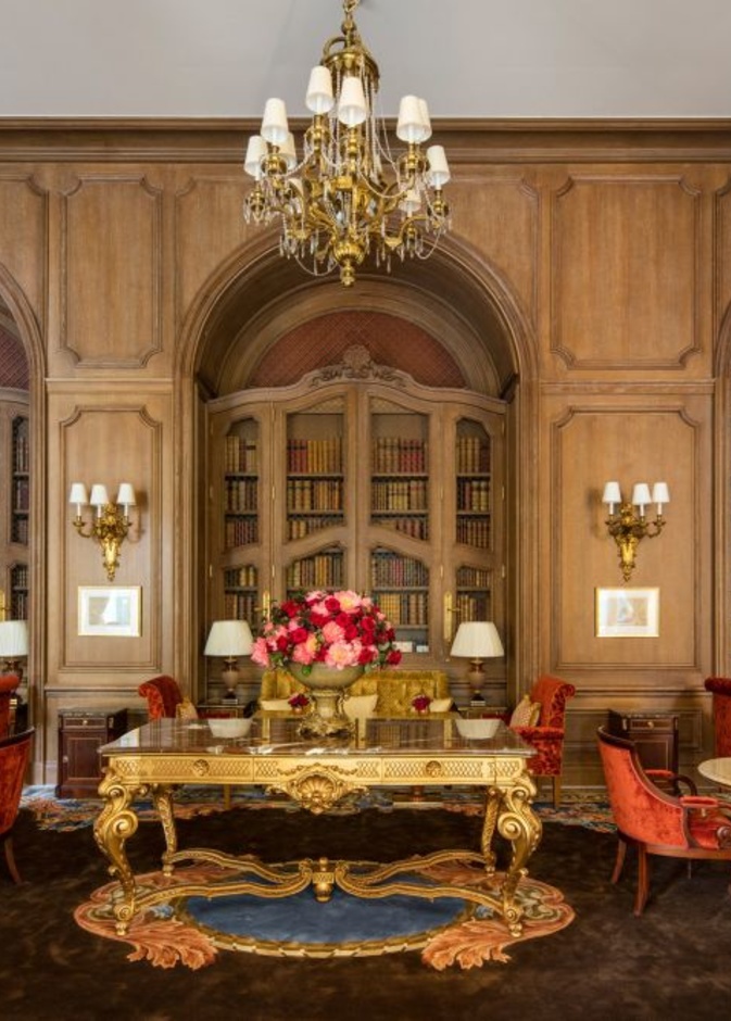 ritz الفندق واحد من أجمل وأفخم الفنادق في العالم