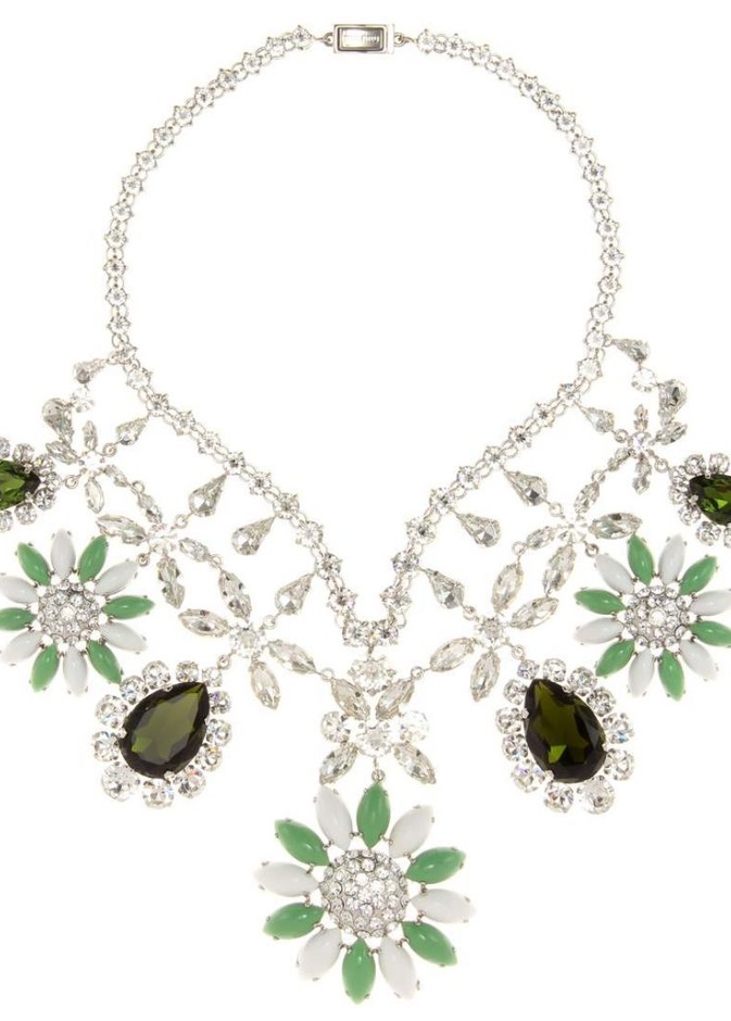 miu miu عقد من.