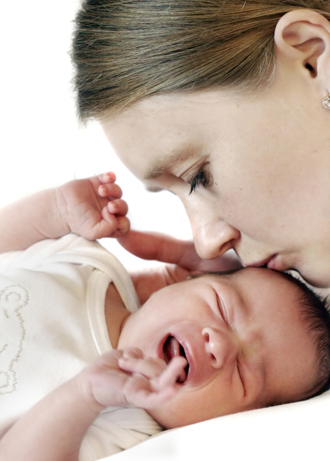 تطبيق على الهواتف الذكية يكشف سبب بكاء الأطفال خلال 15 ثانية فقط