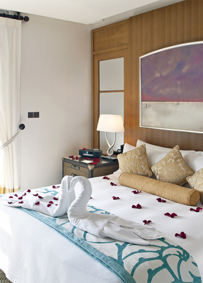 فنادق شاطئية رائعة في أبوظبي للاحتفال بعيد الحب