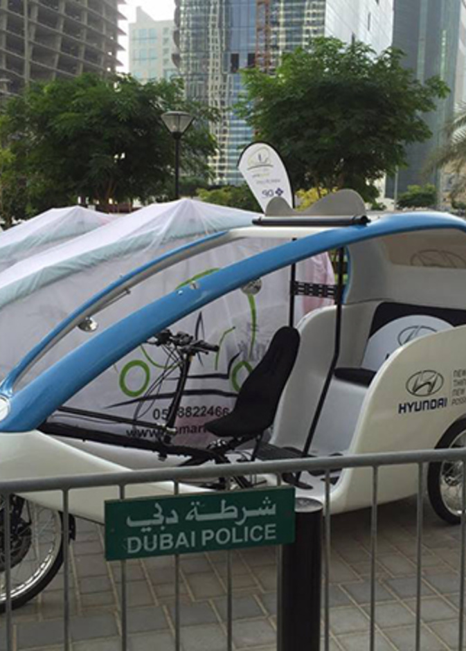رحلات الدراجات الهوائية الذكية في "الخليج التجاري" في دبي