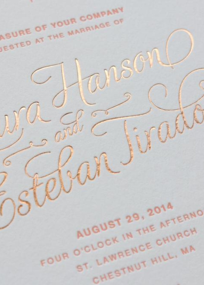 كتابة باللون المعدني