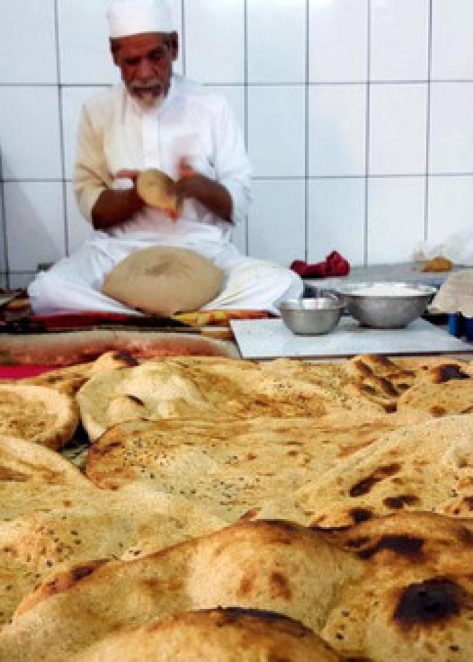 الخبزة الحمراء التي يعدها أبو فهد