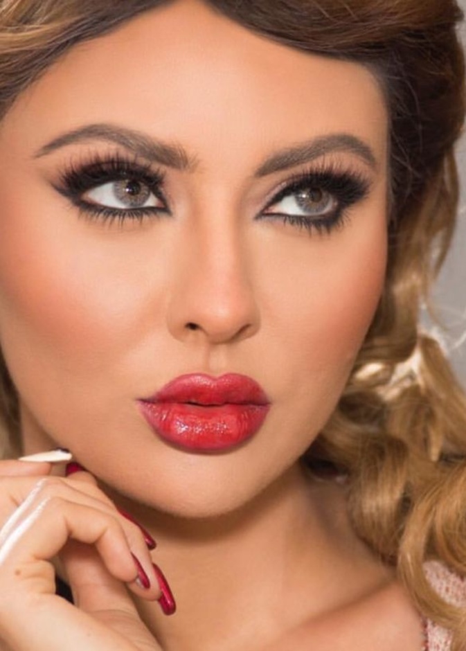 مريم حسين