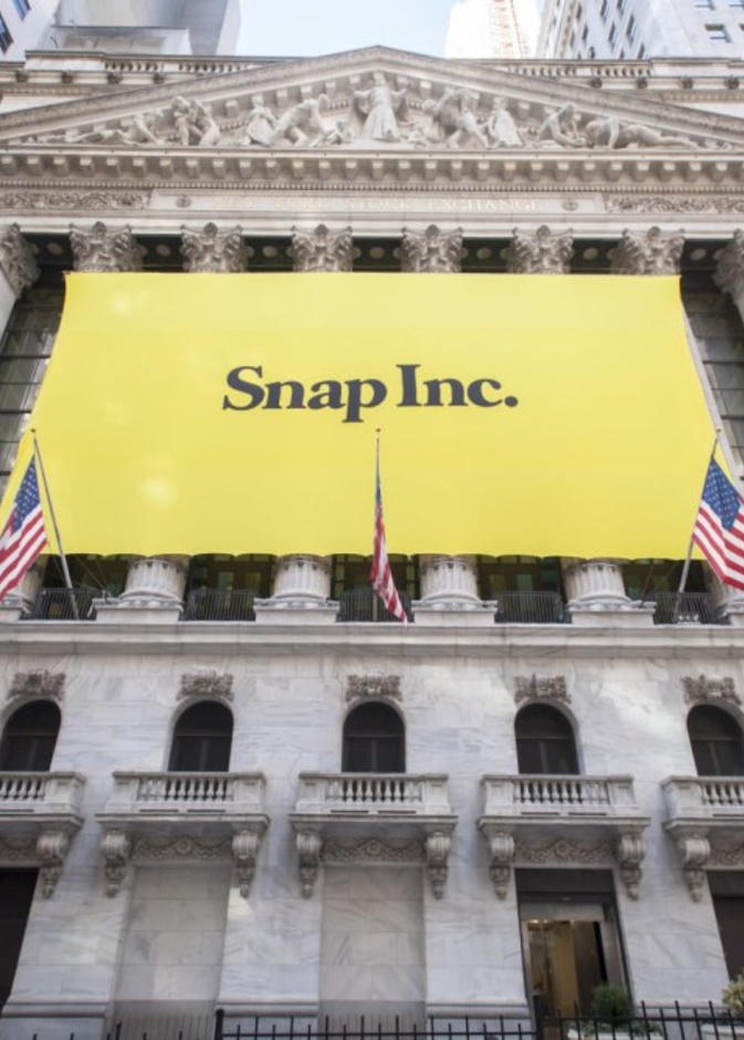 شركة Snapchat تكشف النقاب عن خطتها لجعل منصتها تنافس فيسبوك وجوجل وآبل