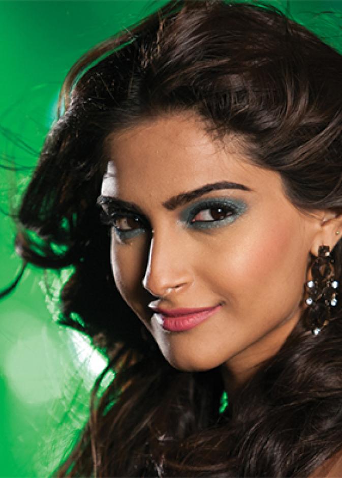 سونام كابور