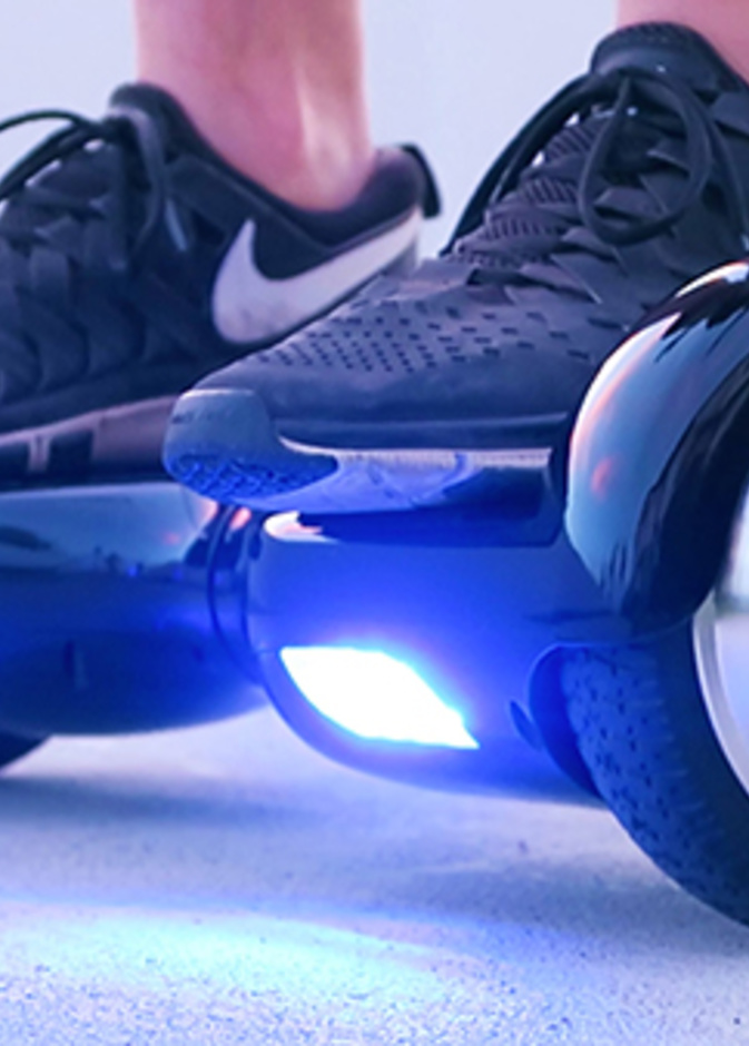 حظر عجلات التوازن الذكية على طيران الإمارات