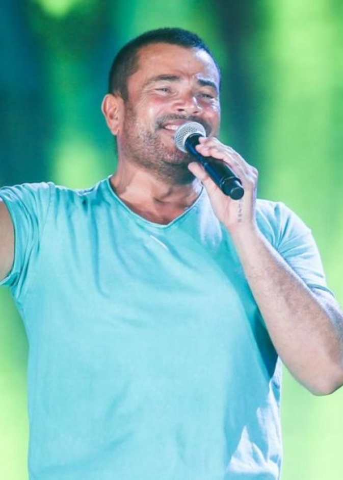 يقدّم الفنان المصري الكبير عمرو دياب حفلاً غنائياً في 24 يناير على مسرح مدينة دبي للإعلام