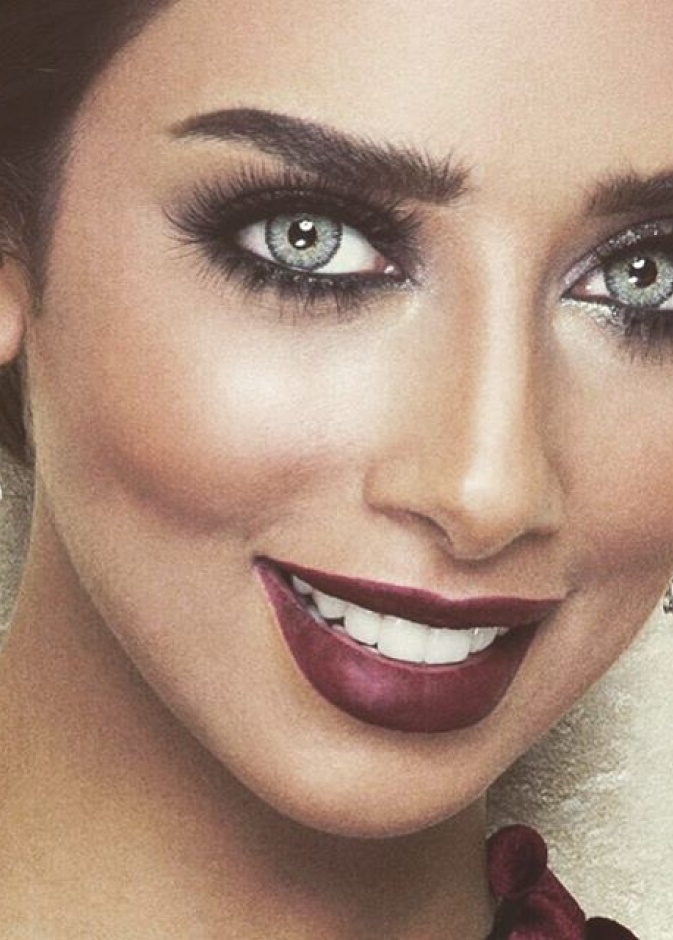 مكياج راقي وجذاب من خبيرة المكيج هميز بنجابي