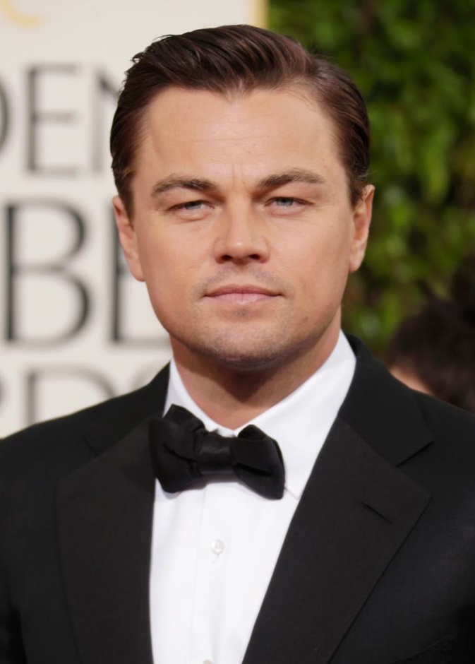 ليوناردو دي كابريو بالبدلة الرسمية