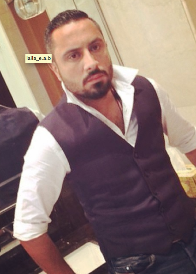 قيس الشيخ نجيب نسق القميص مع الجيليه