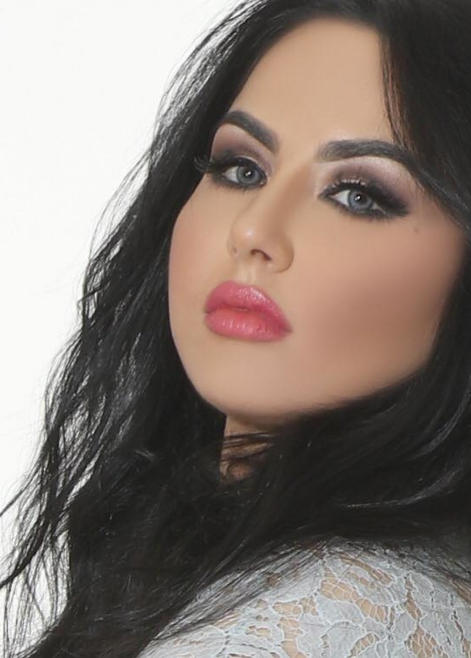 سهير القيسي جمالها يدفع للانتحار