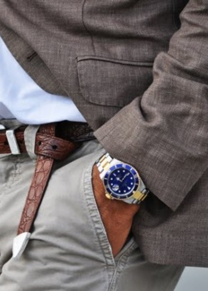 في إطلالتك الكاجوال يمكنك اختيار الحزام بالسماكة التي تريدها