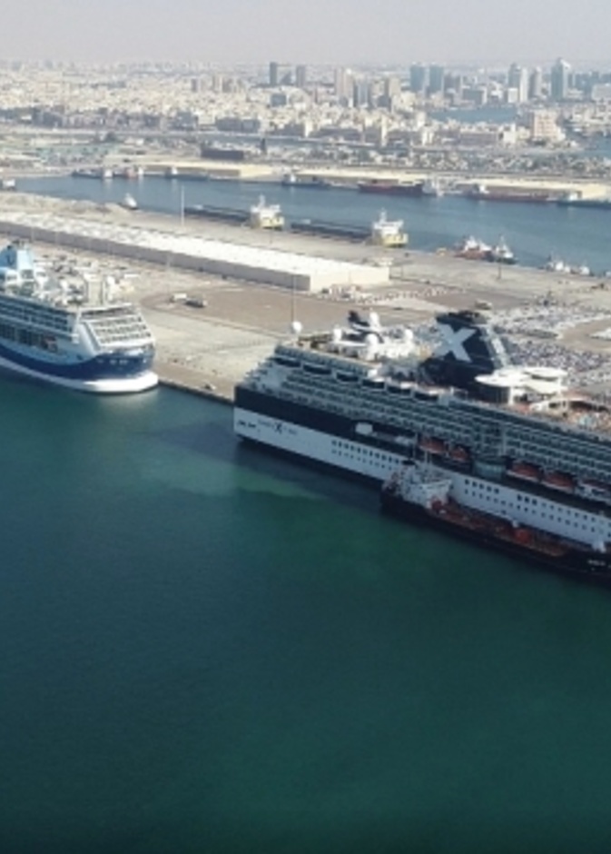 5 سفن سياحية فاخرة في يوم واحد في ميناء راشد بدبي