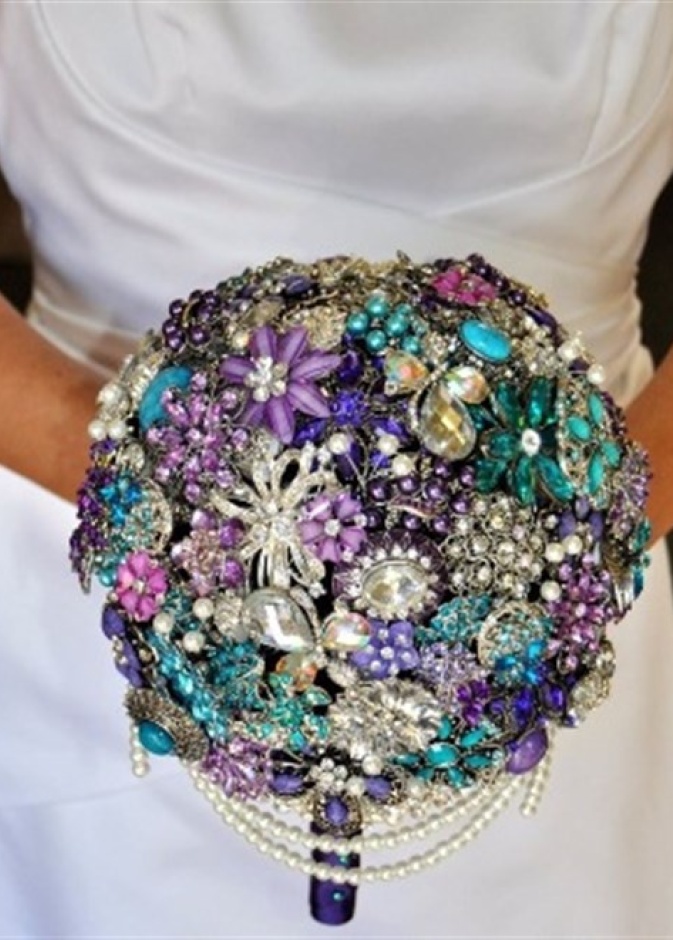 مسكة عروس بالاكسسوارات المميزة