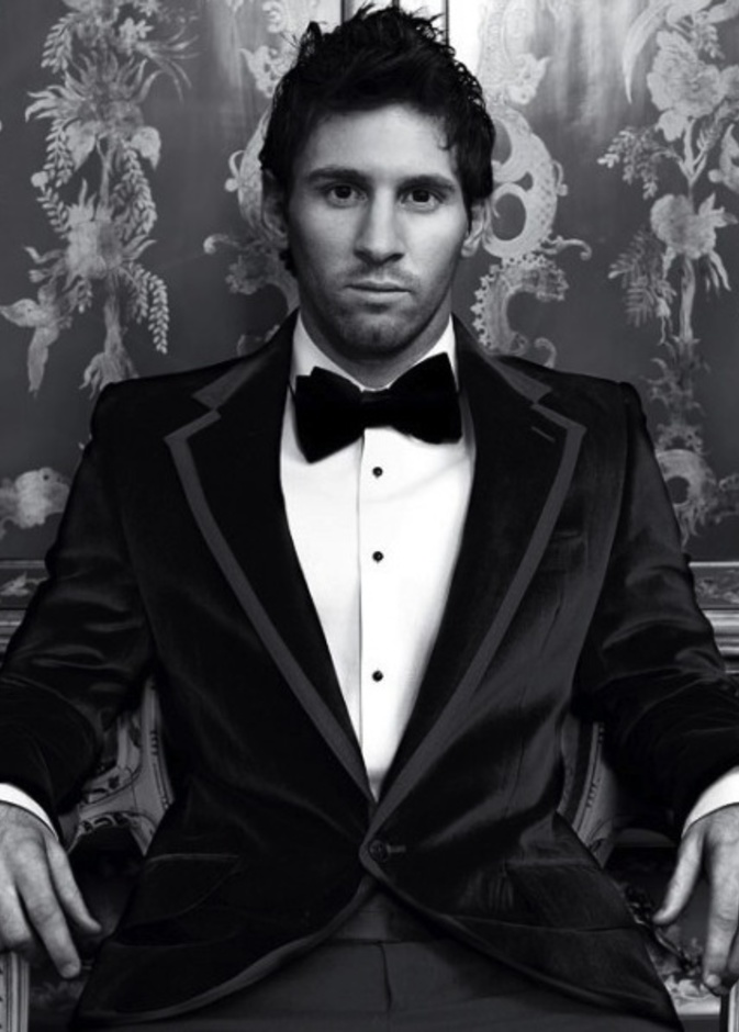 ميسي Messi في البوم دولتشي اند غابانا Dolce & Gabbana