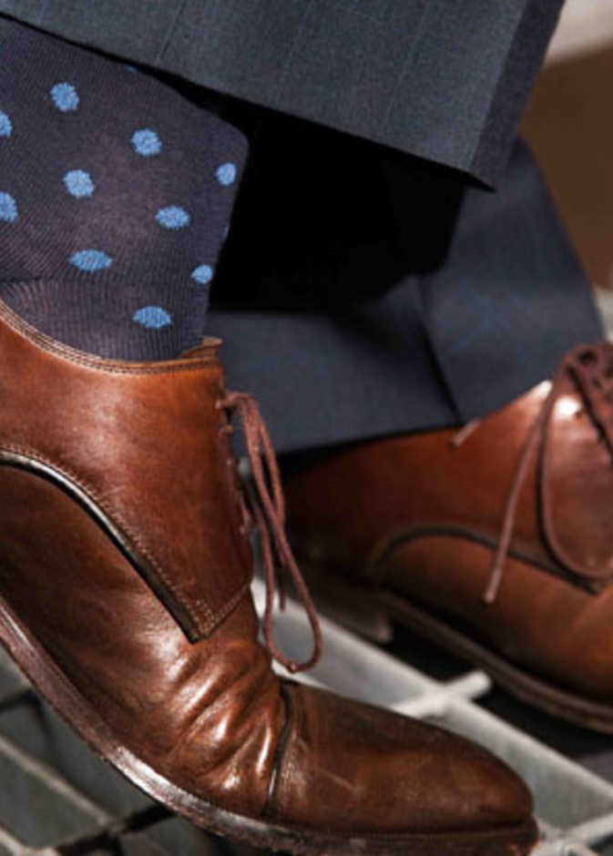 كيف تختار الجوارب المناسبة لملابسك