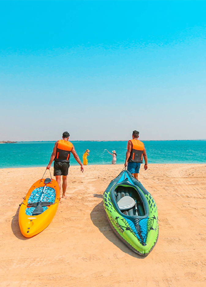 "بحر الرياض" إطلالة تركوازية على شاطيء البحر الأحمر