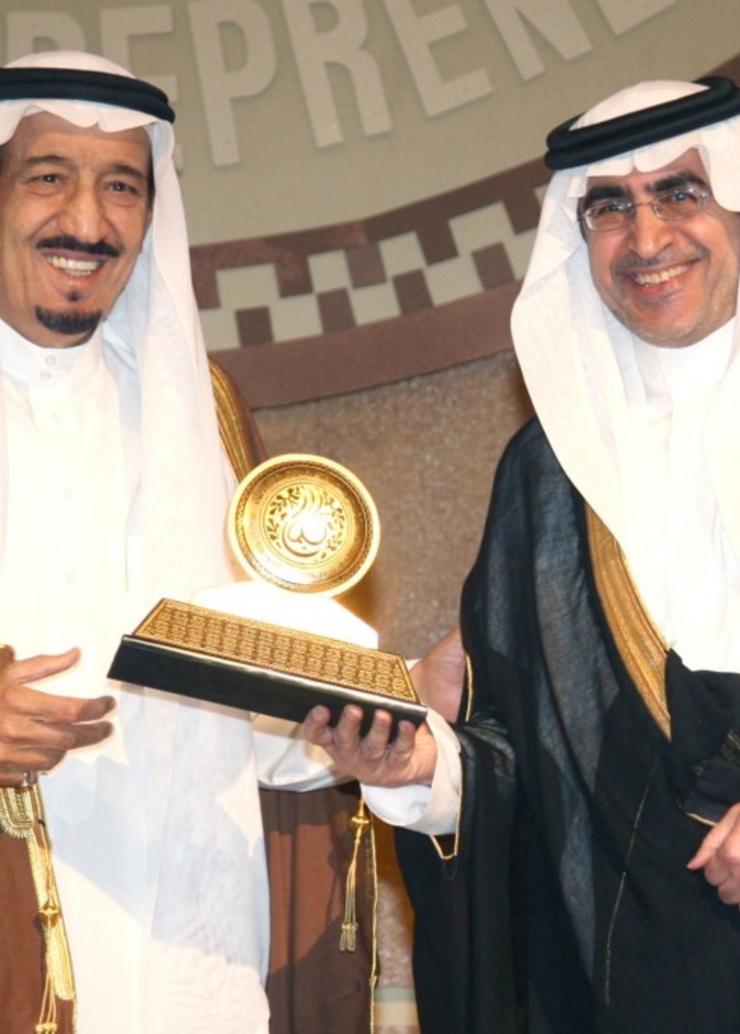 عزام الدخيل والملك سلمان