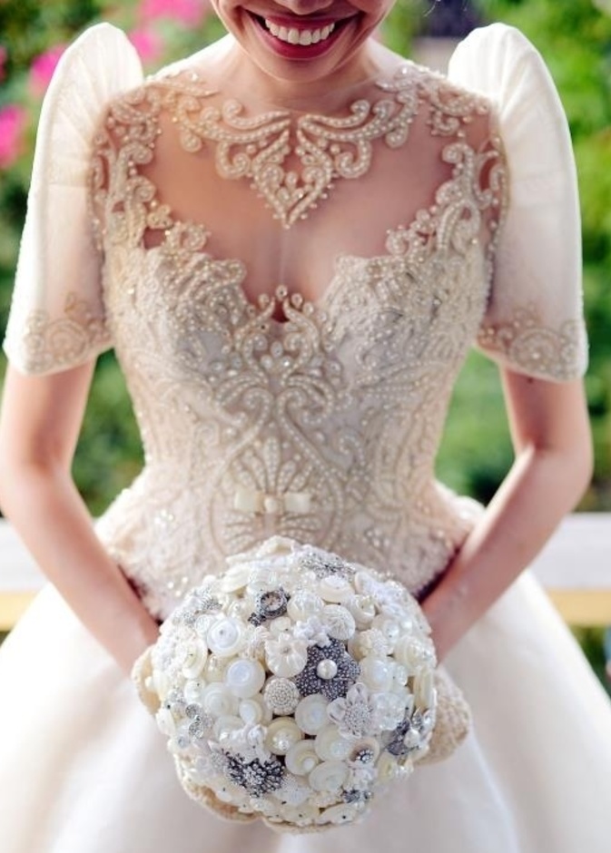 إليك أسرار إطلالة العروس في الفيليبين