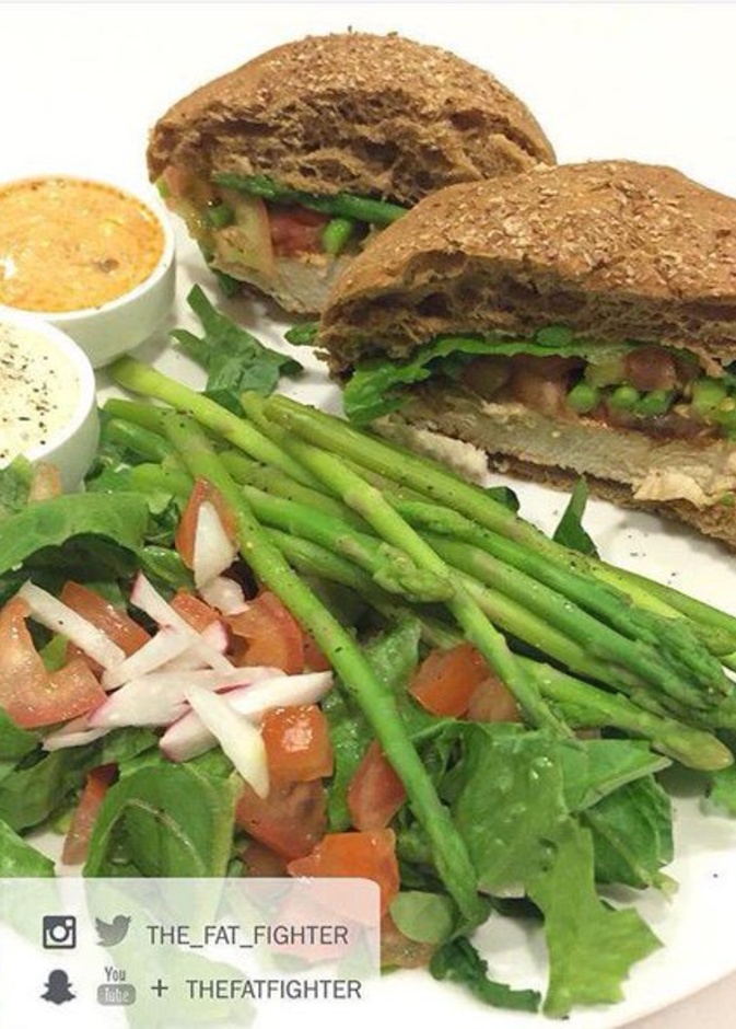 وجبات صحية يقدمها محارب الدهون 