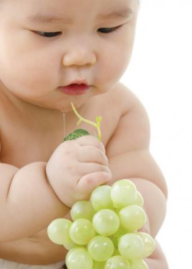 السمنة عند الاطفال الرضع اسبابها وطرق علاجها