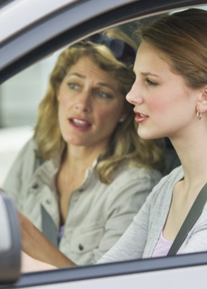 نصائح لتعليم الابن المراهق فن قيادة