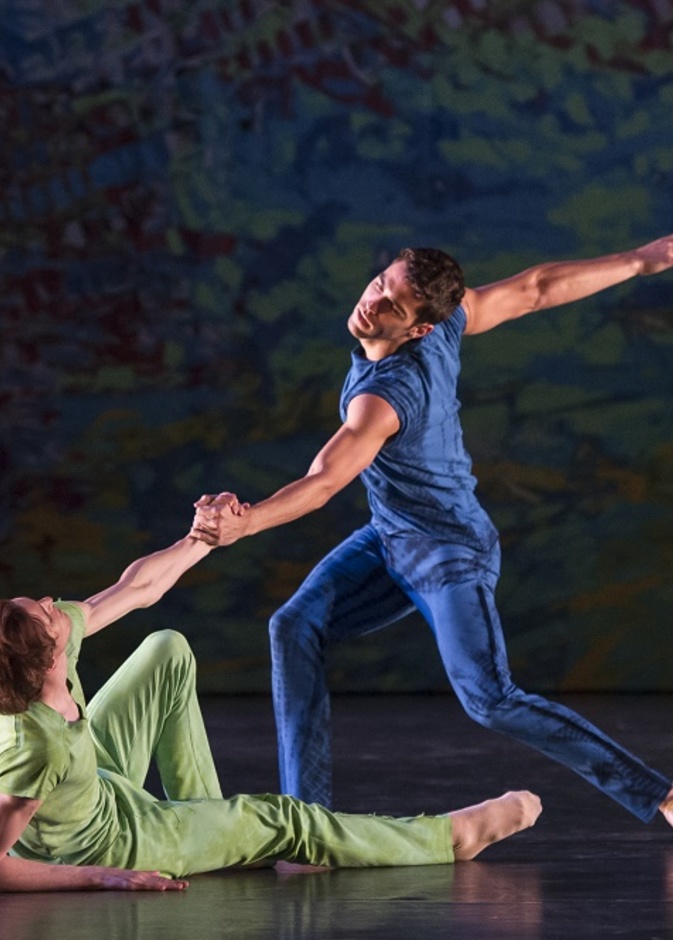 "أون ذي أوذر سايد" عرض الباليه العالمي بالتعاون بين بينجامين ميلبيه وفان كليف أند آربلز