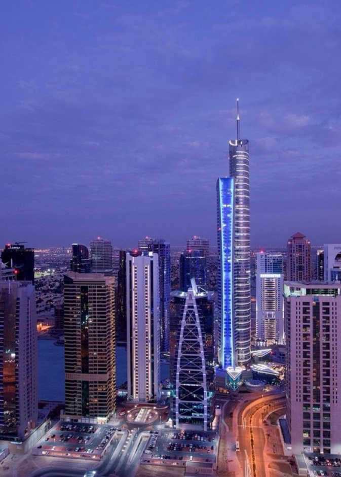 مركز دبي للسلع المتعددة يحصد جائزة أفضل منطقة حرة في العالم للعام 2019