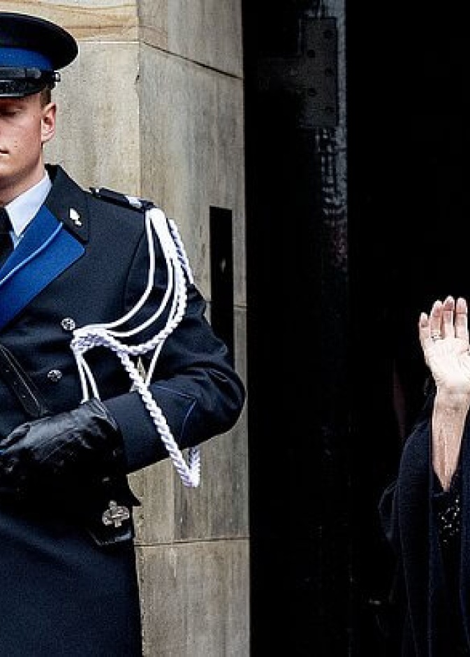 الأميرة بياتريكس تنضم للحفل مع ملك وملكة هولندا