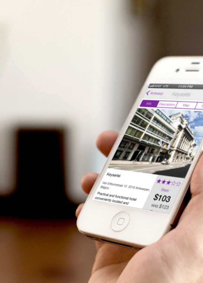 ما يقارب من نصف حجوزات السفر تتم عبر الأجهزة الذكية