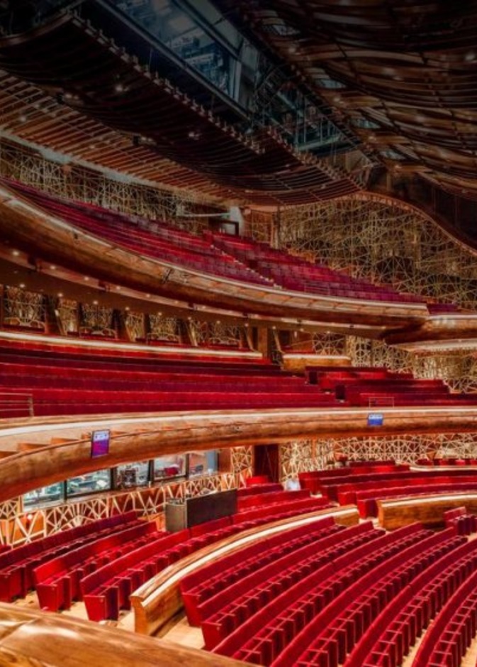 دبي أوبرا في وسط دبي