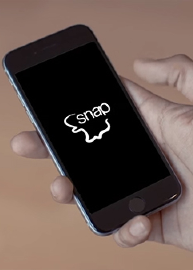 سناب شات .. توثق حسابات المشاهير