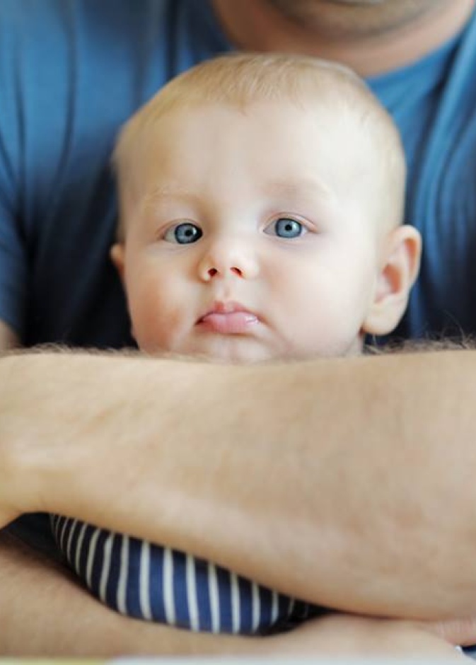 الأب سبب سمنة الأبناء.. كيف؟