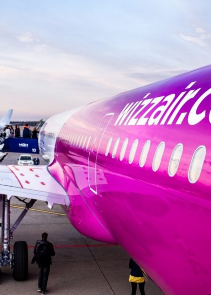 اطلاق الطيران الاقتصادي "ويز وير" في أبوظبي