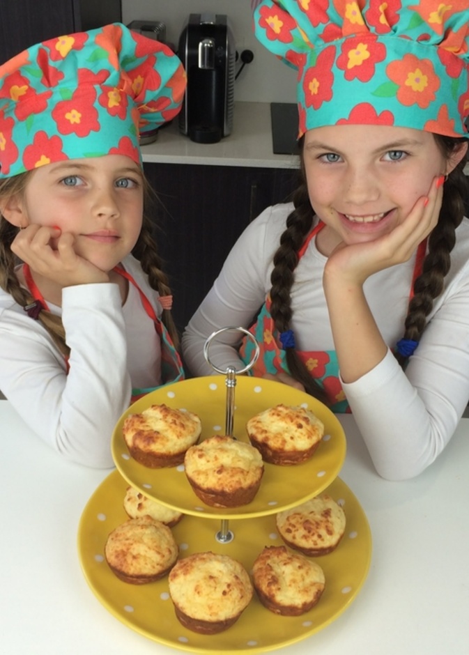 طباخة صغيرة تكسب 127 الف دولار شهريا!!