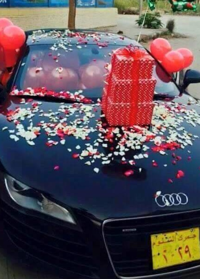 مصرية تهدي زوجها أودي