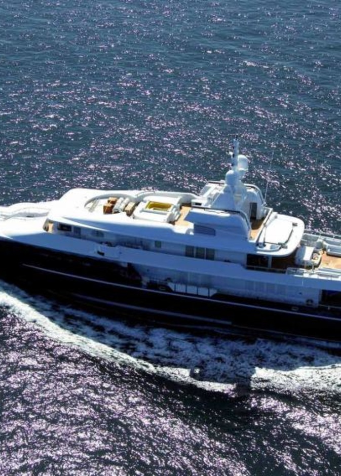 Triple 7 من الخارج