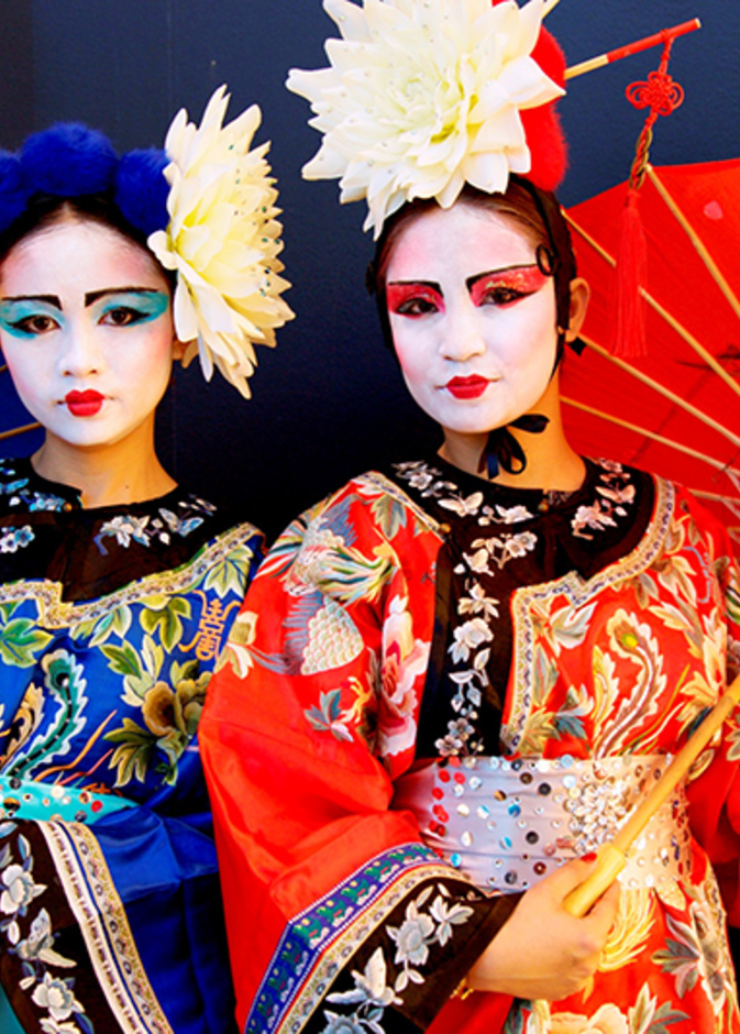 أبوظبي تحتفل برأس السنة الصينية وتستقبل عام الديك بفعاليات ثقافية وعروض فريدة