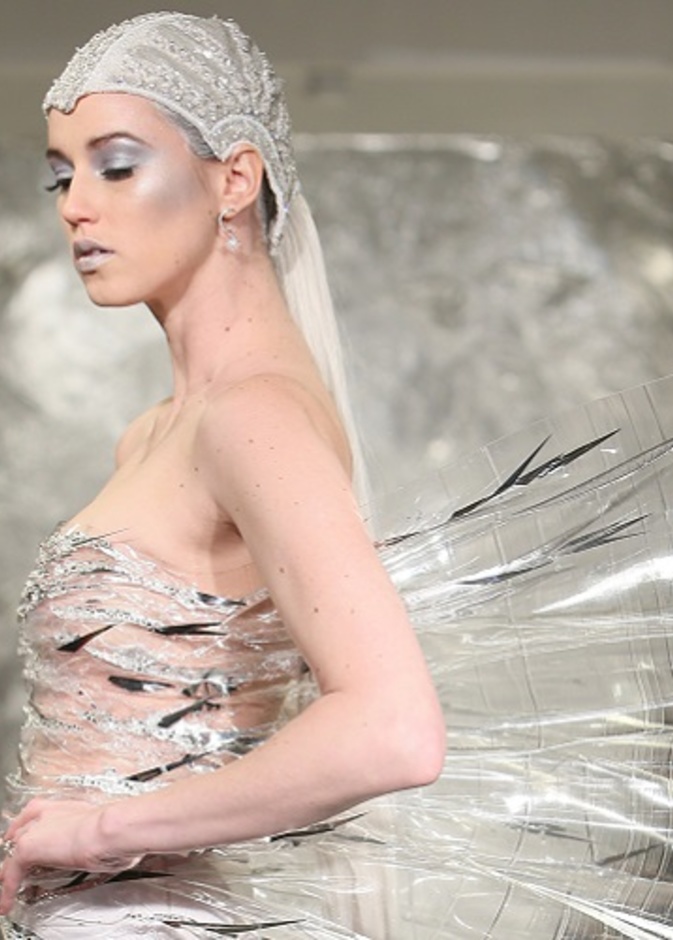 تقنية الثري دي في عرض Theia  