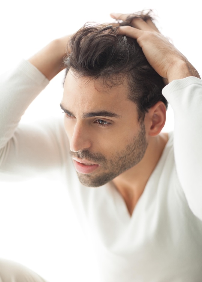 الشيب المبكر للرجل يمكن تاخيره 