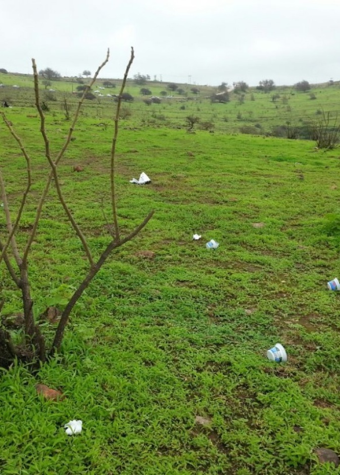 المخلفات بعد التخييم تضر بالبيئة