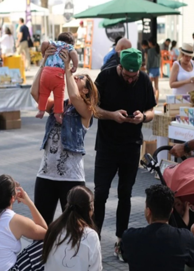 دليلكم الكامل لـ "آرت ماركت" سوق الفنون في حي دبي للتصميم