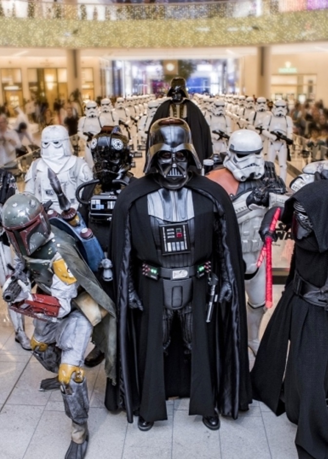 ستار وورز في دبي مول