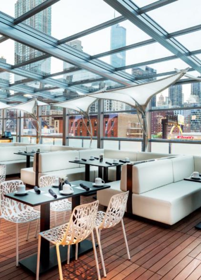 فندق  The Godfrey في مدينة شيكاغو 