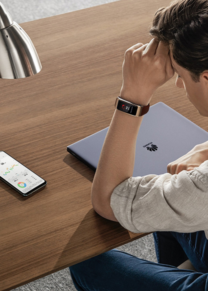 HUAWEI TalkBand B5 ساعة ذكية رائعة تراقب الصحة وتعزز أسلوب الحياة