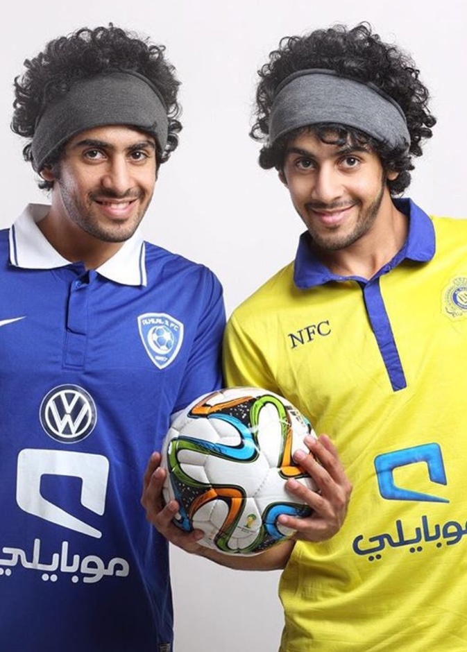 حسن وحسين في صور لنبذ التعصب الرياضي